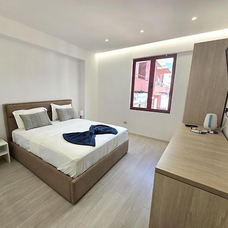 Hotel Veizi Химара Экстерьер фото
