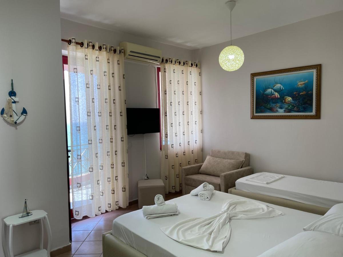 Hotel Veizi Химара Экстерьер фото