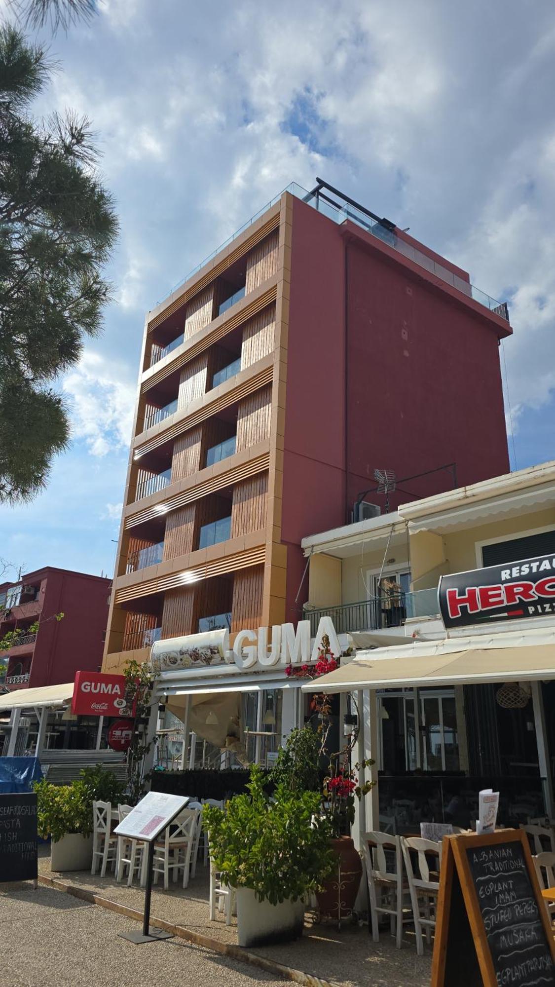 Hotel Veizi Химара Экстерьер фото